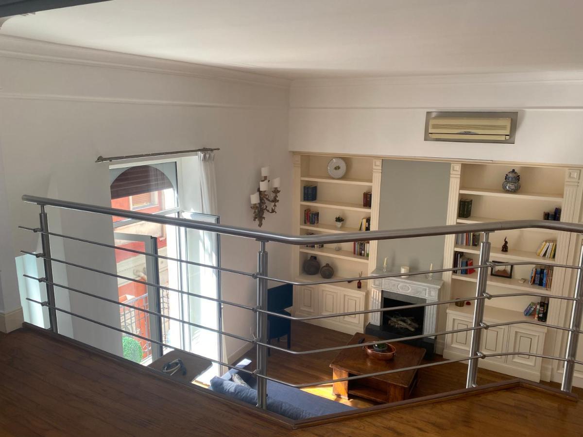 “La Pinta” Elegante Appartamento Al Vomero Naples Extérieur photo